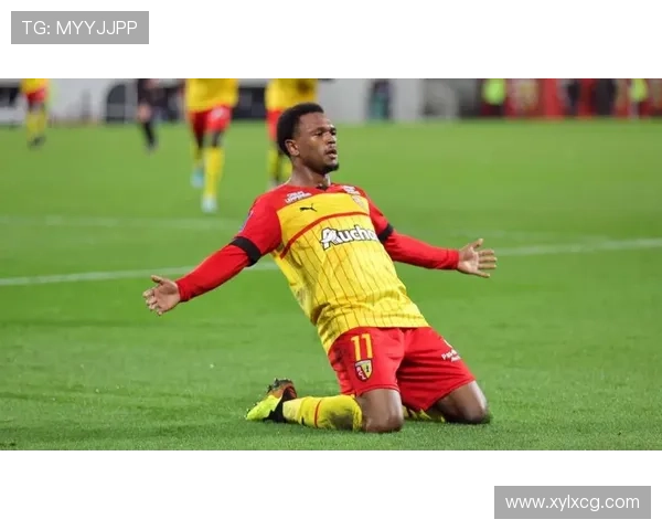 法甲热门球队本赛季表现稳健，竞争格局持续提升