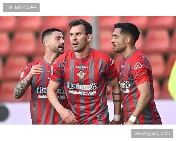 罗马当前意甲竞争格局变化，球队争四压力形势持续加剧